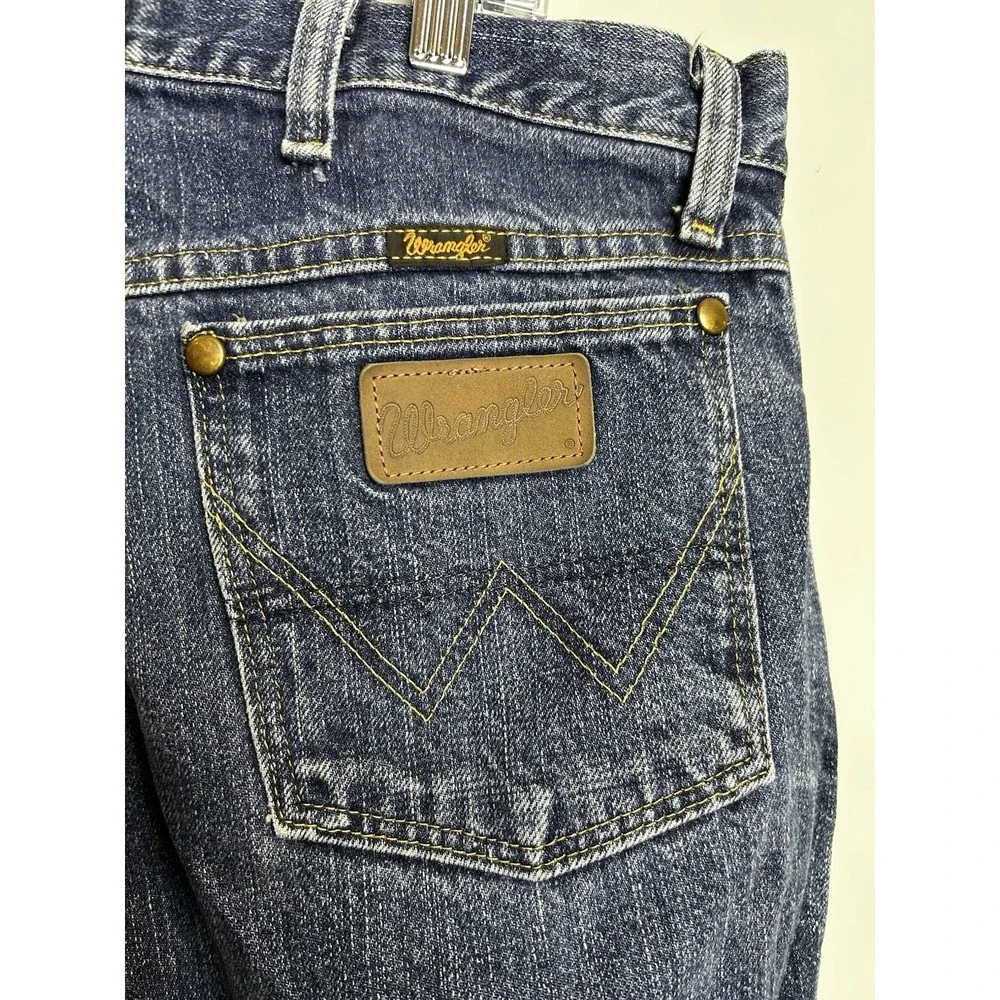 Wrangler George Strait Cowboy Cut Collection Jeans Mens 36x32 Dark Wash‎ 13MGSDS